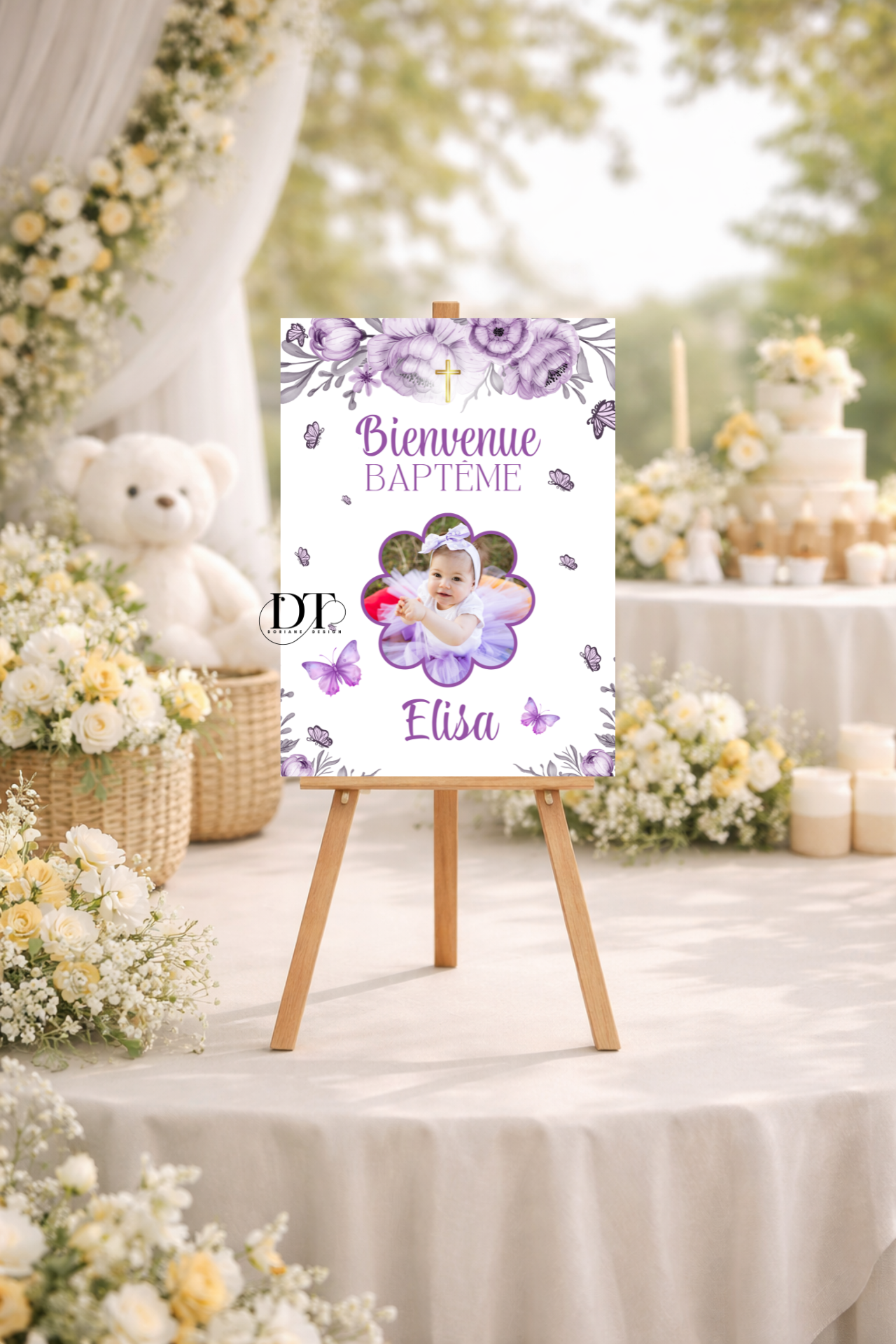 Affiche décoration de baptême floral violet avec photo