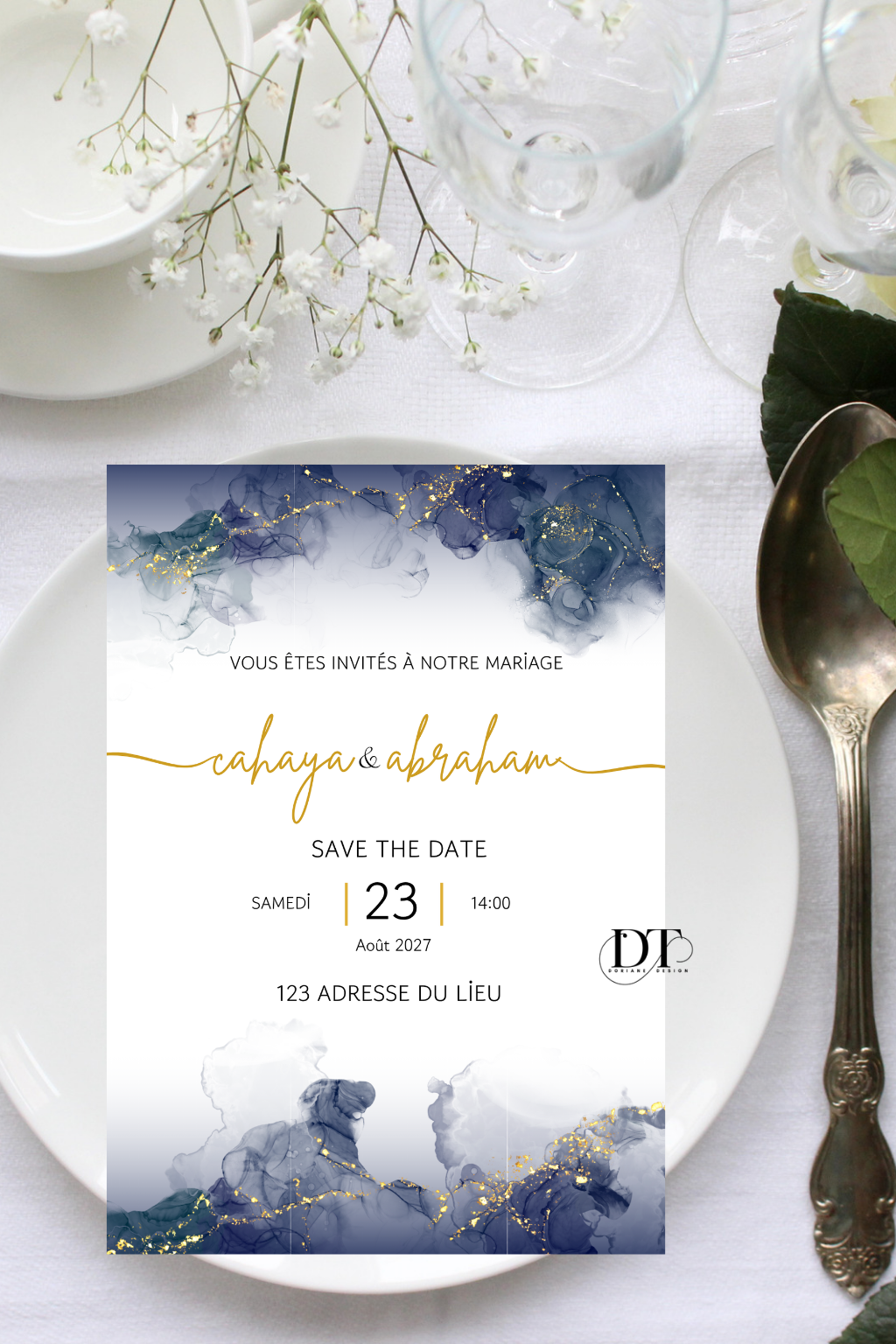 Faire-part mariage moderne bleu marbré – invitation chic minimaliste personnalisée